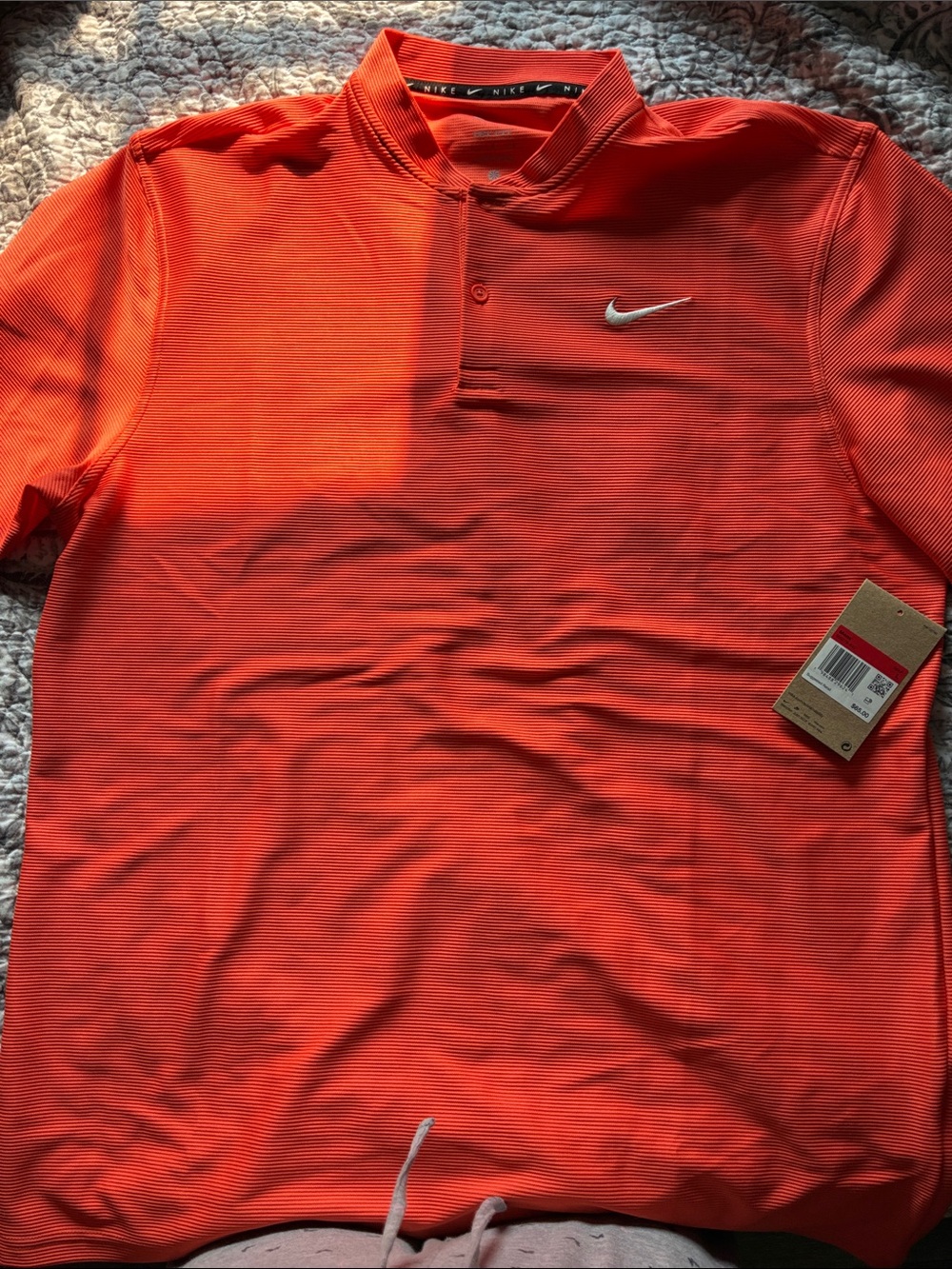 Nike Men’s Orange Dri-FIT golf collarless Polo Shirt size large